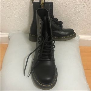 Black Dr.Marten boots